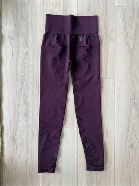 Prozis High-Waist Leggings in Plum
